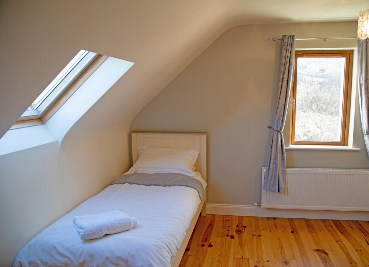 Malachys Rest Dingle By Trident Holiday Homes Exterior photo